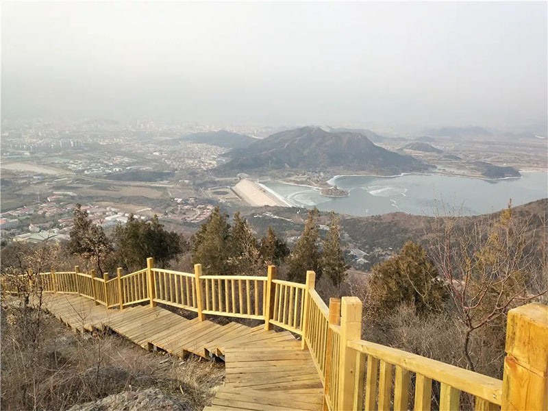 蟒山森林公園木質(zhì)棧道